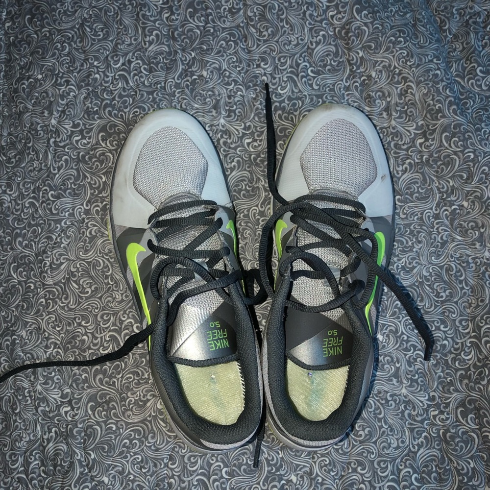 Nike Free Runs - Picture 1 of 4